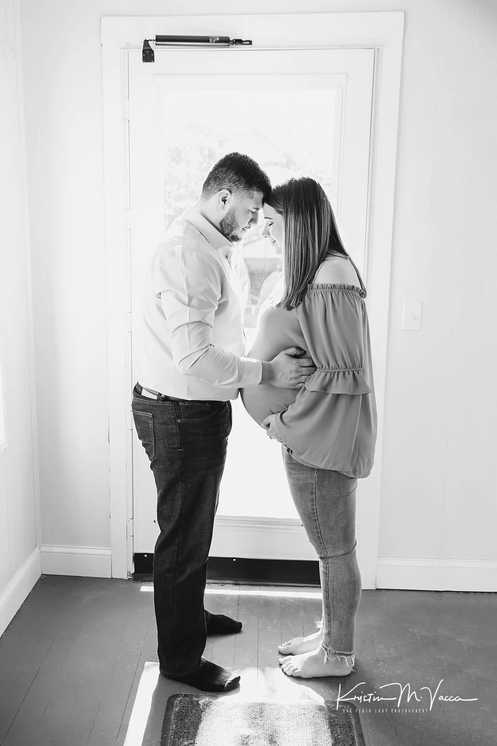 Beautiful Studio Pregnancy Photos – West Hartford Maternity Photography