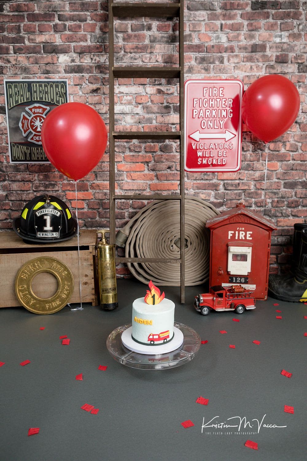 Firefighter Wedding Cake - Decorated Cake by Cuddles' - CakesDecor