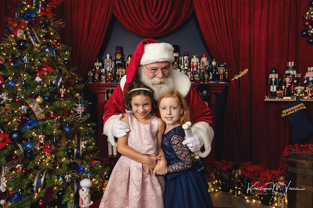 Christmas Photoshoot with Santa, Family, or Pets by The Flash Lady Photography