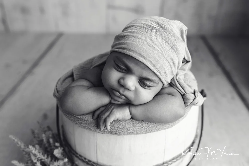 6 ways to photograph a newborn after the first 10 days