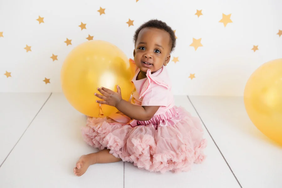 Top 10 Cutest Baby Photoshoot Ideas & Poses | Flytographer