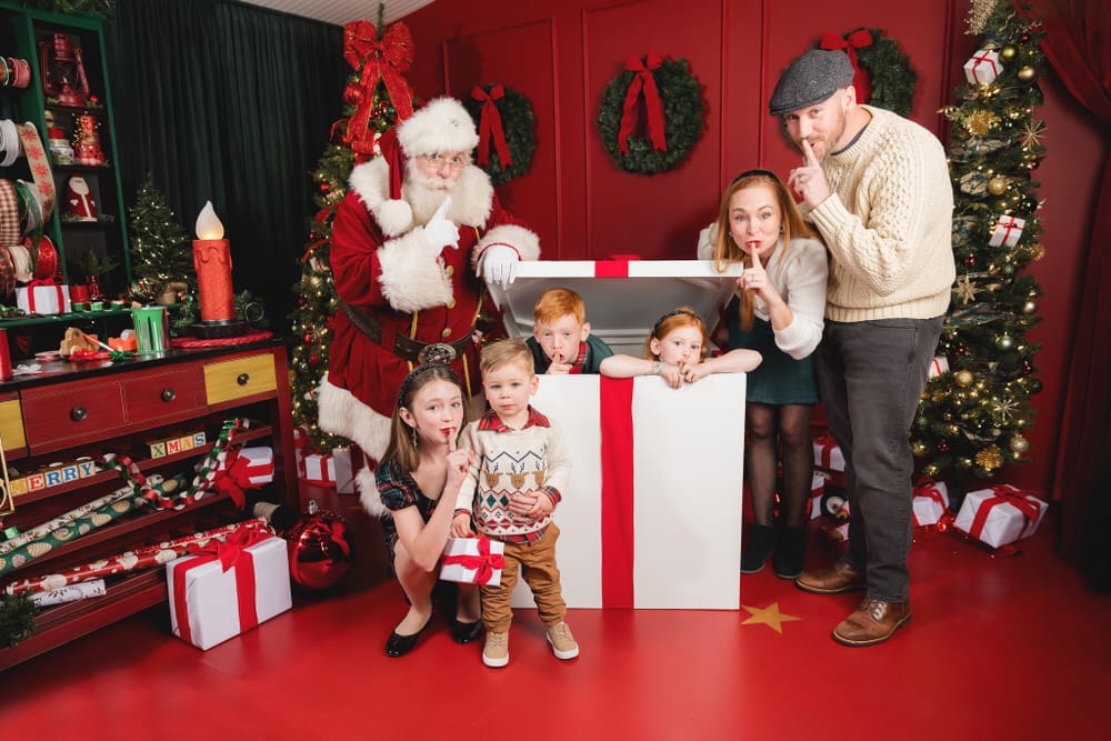 Santa Experience Mini Sessions in Newington, CT